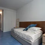 Piso Azul Premium In Bairro Alto By Lovelystay Lisboa