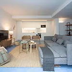 Piso Azul Premium In Bairro Alto By Lovelystay