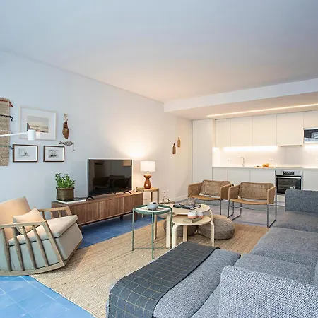 Piso Azul Premium In Bairro Alto By Lovelystay Apartman