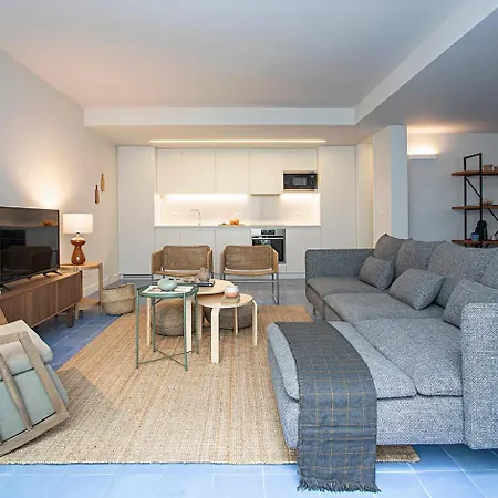 Piso Azul Premium In Bairro Alto By Lovelystay