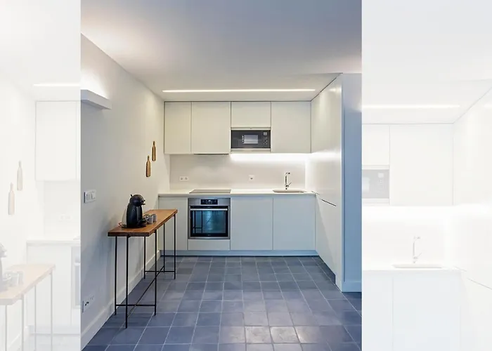 Piso Azul Premium In Bairro Alto By Lovelystay * Lisboa