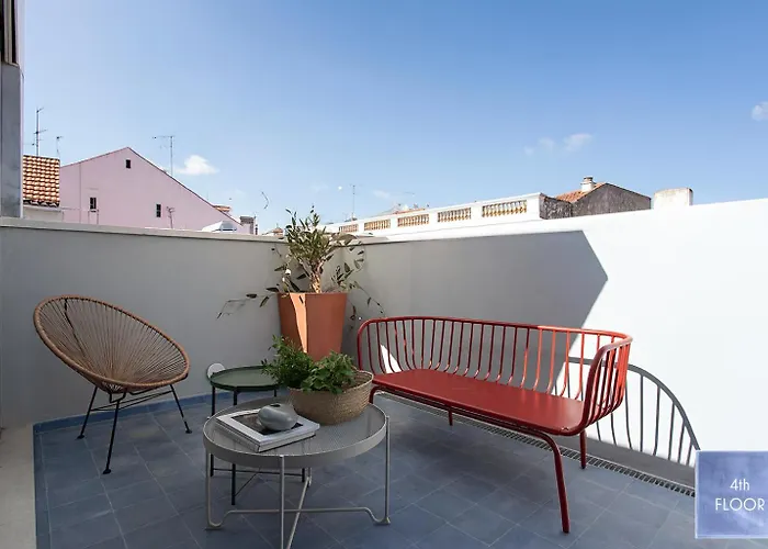 Piso Azul Premium In Bairro Alto By Lovelystay Lisboa