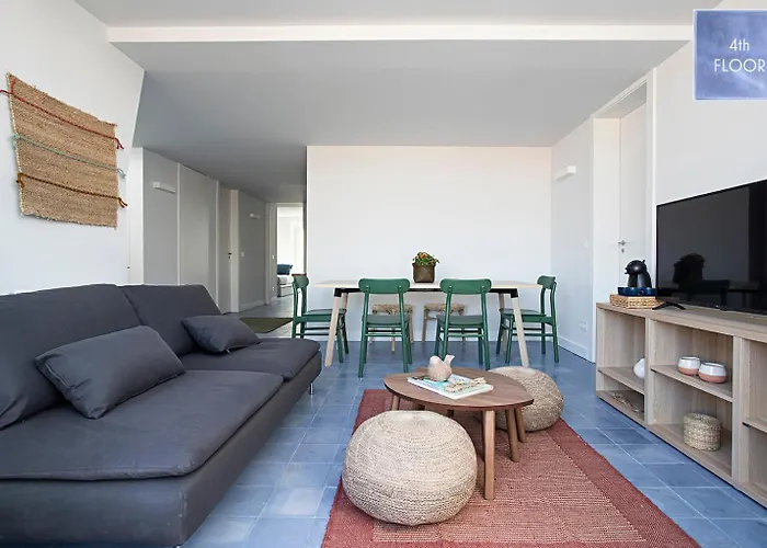 Piso Azul Premium In Bairro Alto By Lovelystay *